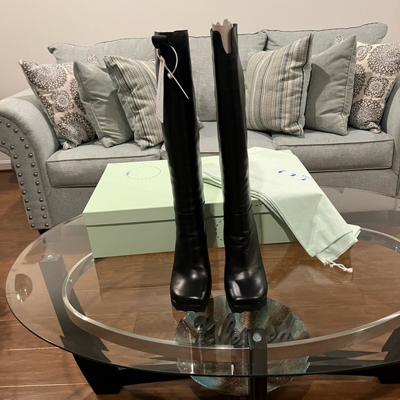 Off White Sponge Sole Leather Chelsea Pull on boots Size 39 EU 9US. - Picture 9 of 11